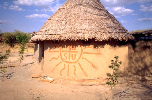 Izazi: La prima Cappella - Izazi: Kikanisa cha kwanza - Izazi: The first chapel